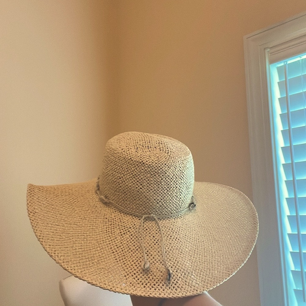 Straw Hat w/ Cowrie Shell band Wide-Brim Raffia Floppy Sun Hat NWOT San Diego Co - Picture 10 of 12